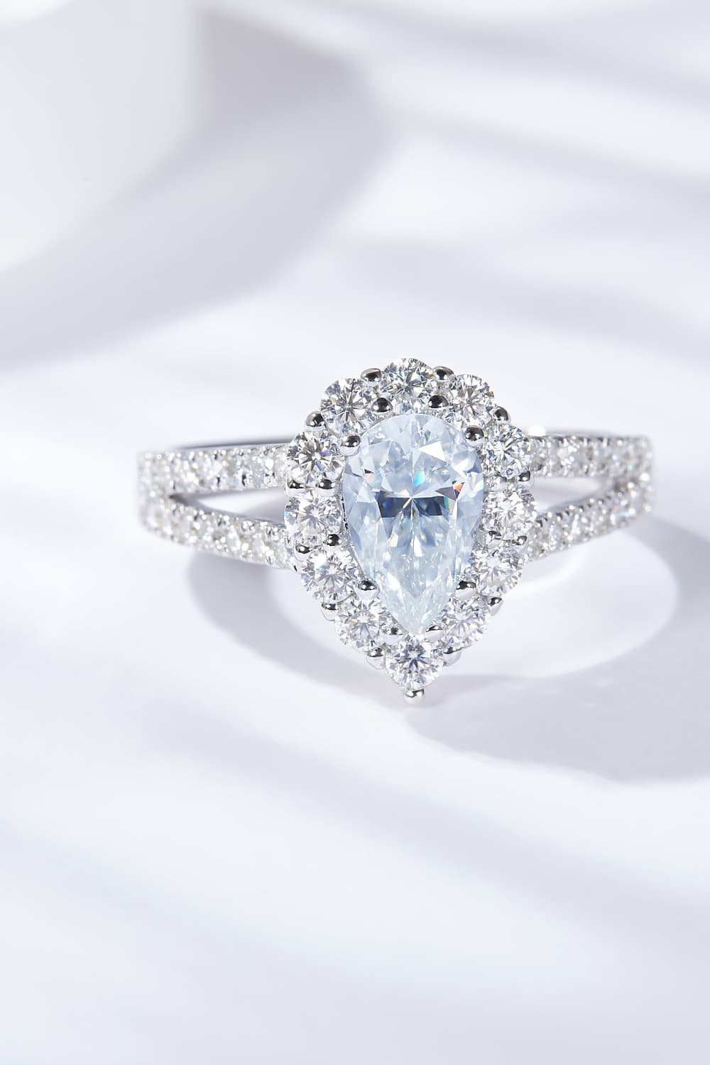 *APP EXCLUSIVE* 1 Carat Moissanite Teardrop Ring