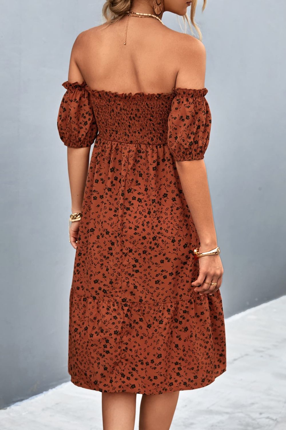*APP EXCLUSIVE* Ditsy Floral Smocked Cold Shoulder Dress