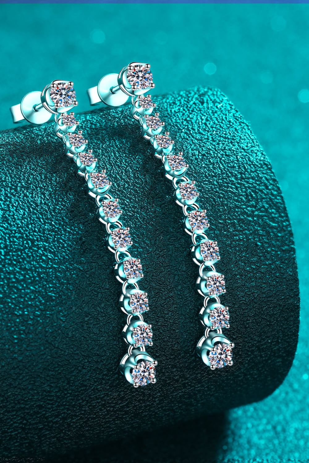 *APP EXCLUSIVE* 1.18 Carat Moissanite Long Earrings