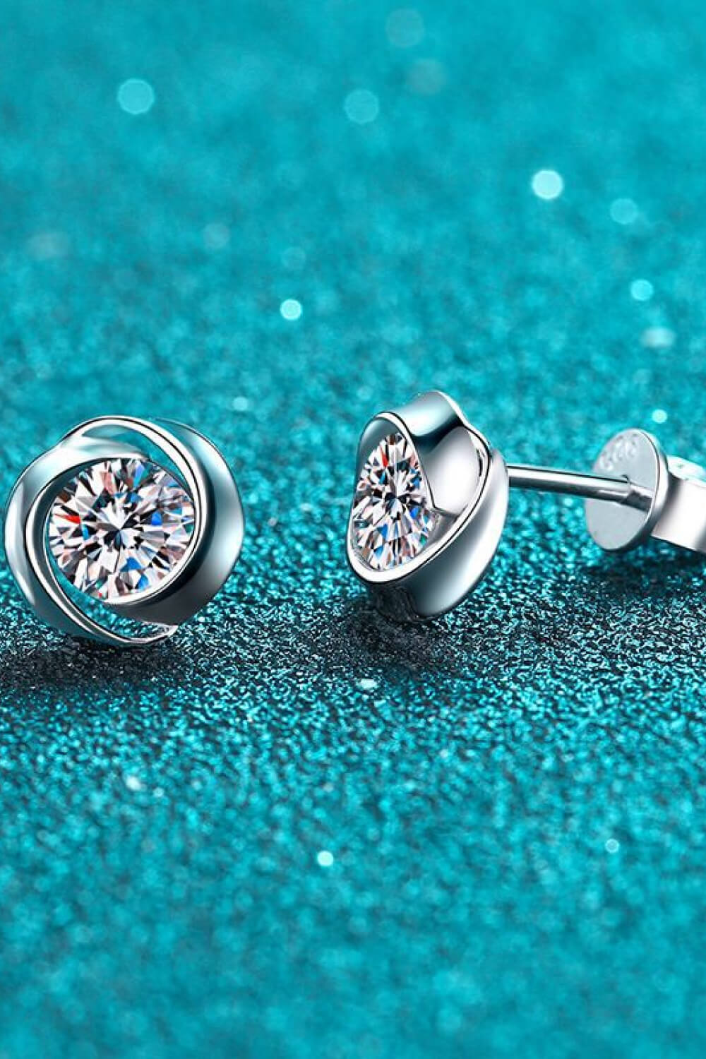 *APP EXCLUSIVE* Feeling Fun Moissanite Stud Earrings