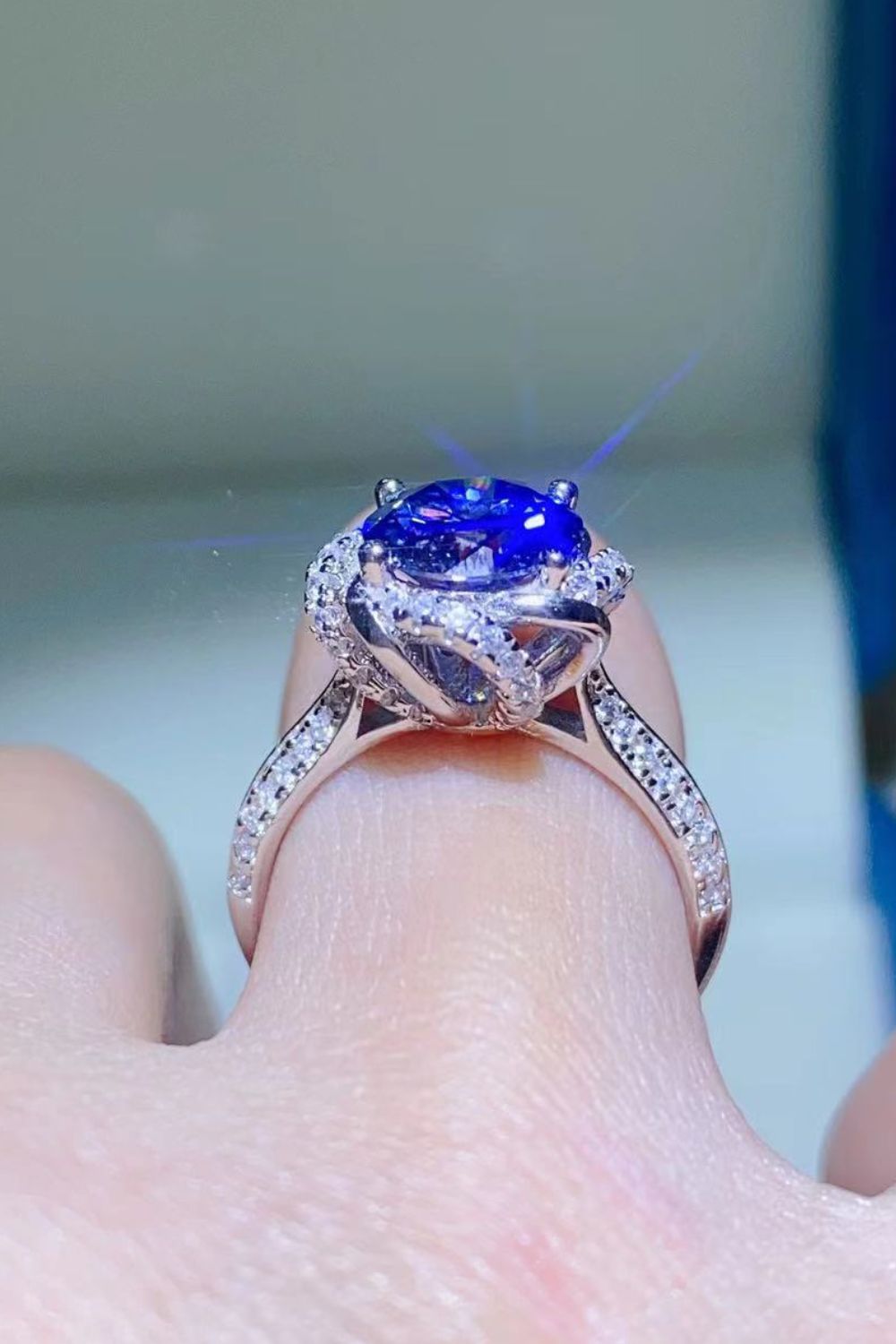 *APP EXCLUSIVE* 2 Carat Cobalt Blue Moissanite 925 Sterling Silver Ring