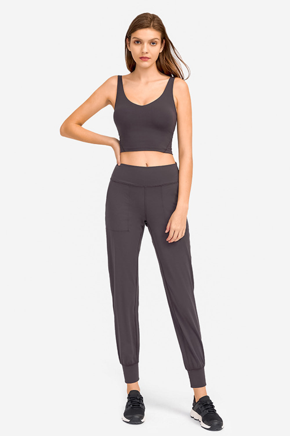 *APP EXCLUSIVE* Deep Vneck Crop Sports Bra