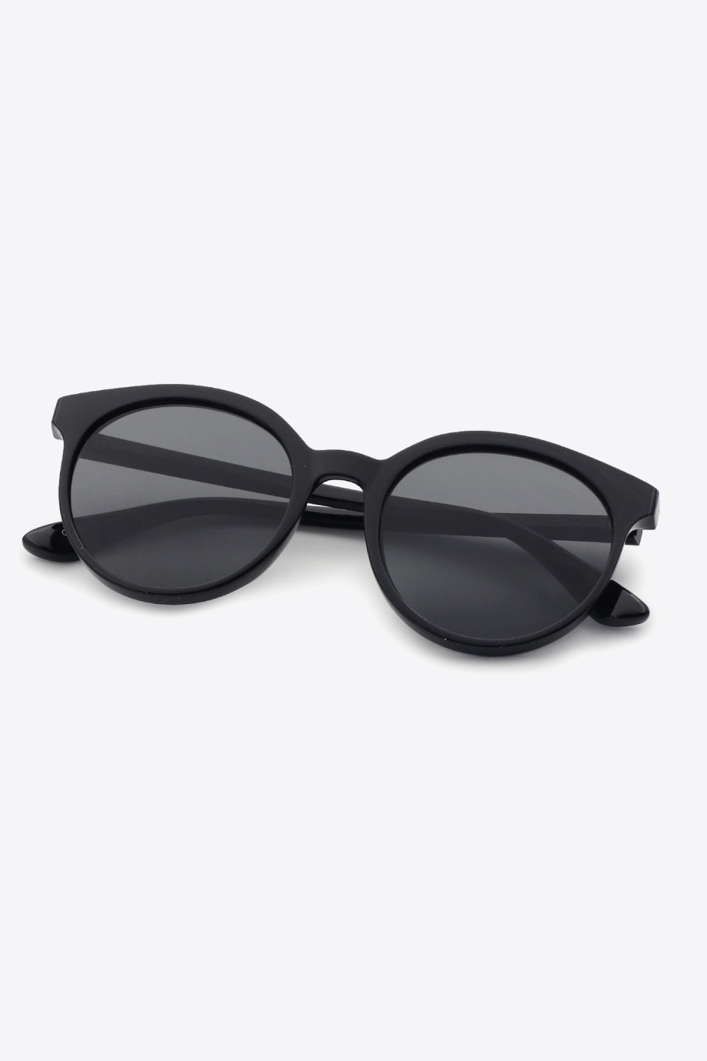 *APP EXCLUSIVE* Round Full Rim Polycarbonate Frame Sunglasses