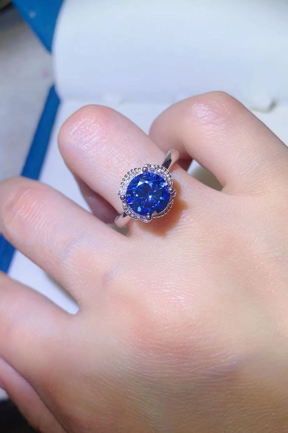 *APP EXCLUSIVE* 2 Carat Moissanite Contrast 925 Sterling Silver Ring