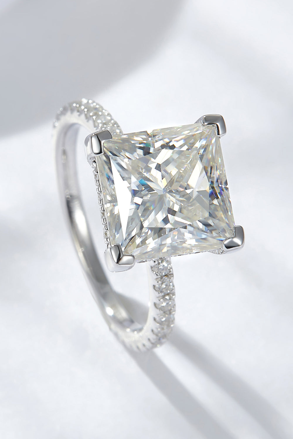 *APP EXCLUSIVE* 5.52 Carat Moissanite Side Stone Ring