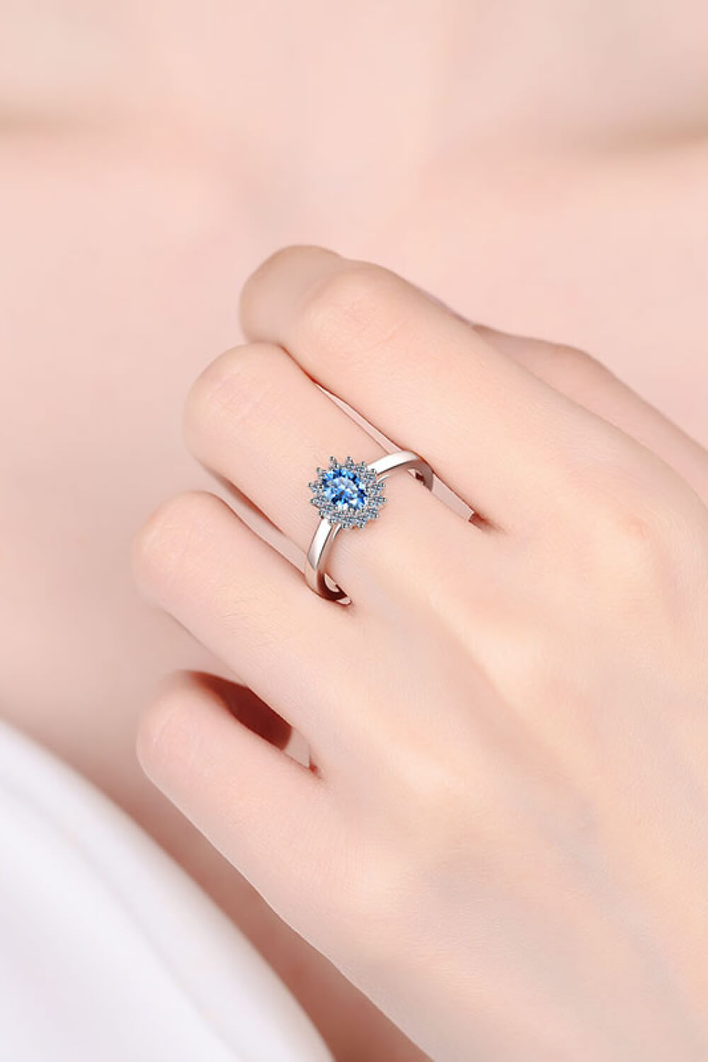 *APP EXCLUSIVE* On My Own Moissanite Ring