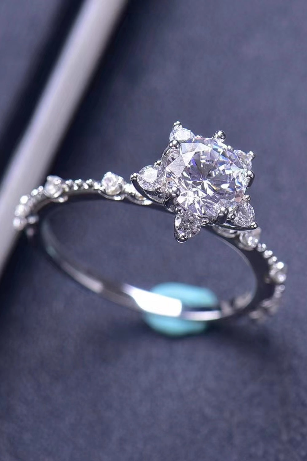 *APP EXCLUSIVE* 1 Carat Moissanite 6-Prong Ring
