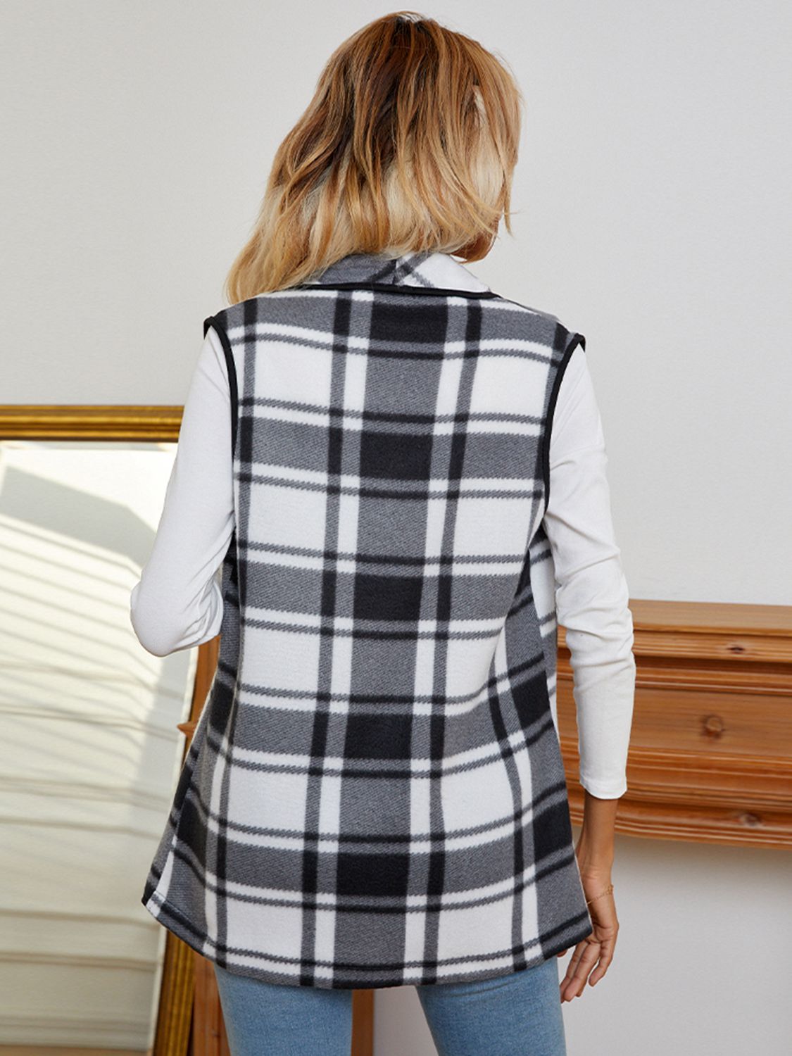 *APP EXCLUSIVE* Plaid Open Front Vest
