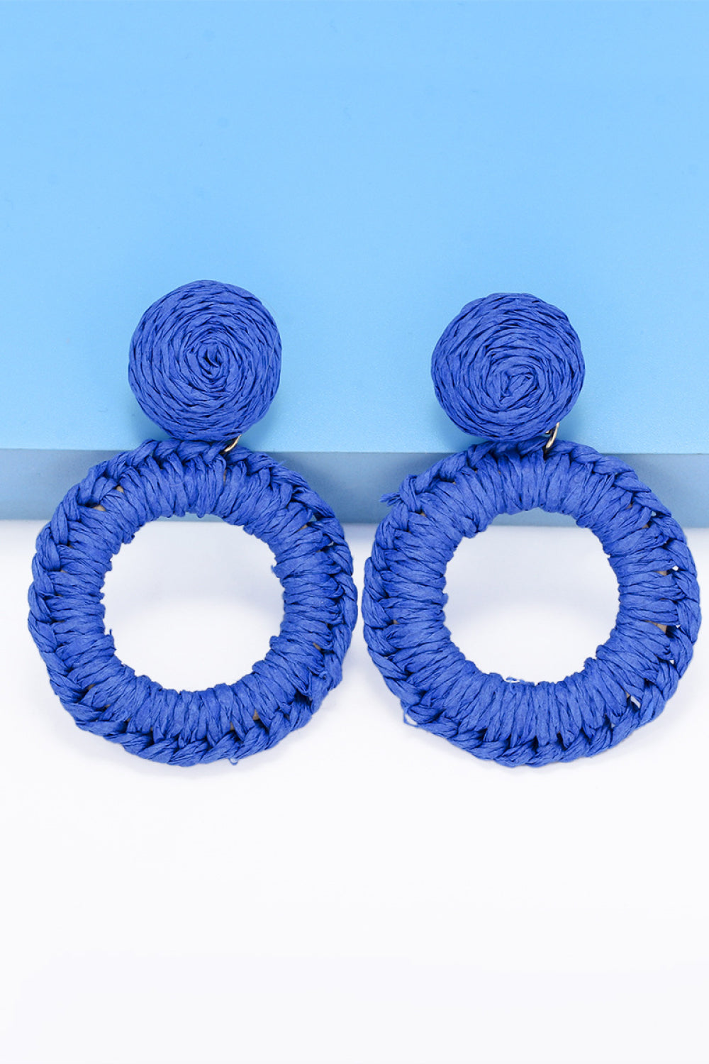 *APP EXCLUSIVE* Round Shape Raffia Grass Dangle Earrings