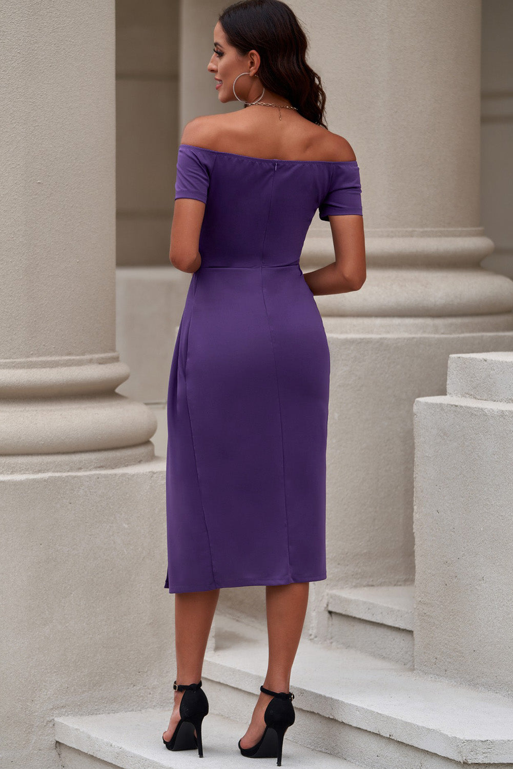 *APP EXCLUSIVE* Cold Shoulder Short Sleeve Split Dress
