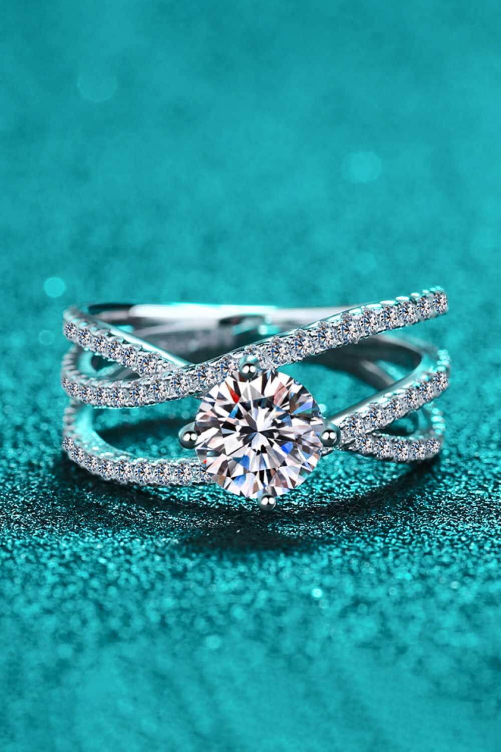 *App Exclusive* 1 Carat Moissanite Crisscross Ring