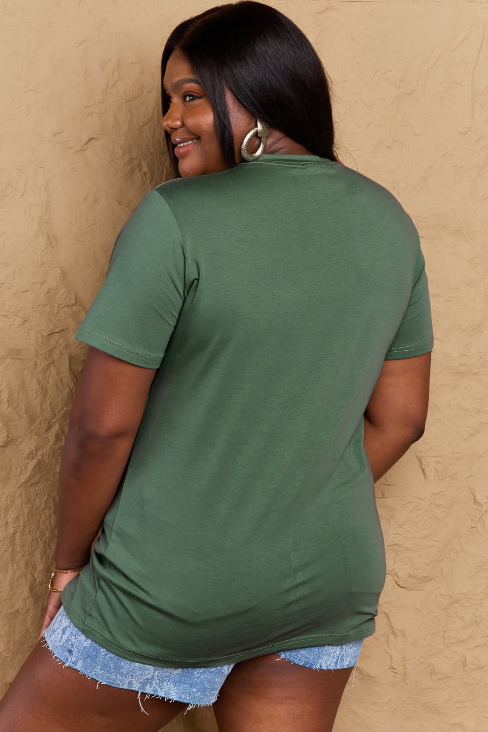 *APP EXCLUSIVE* NO DRAMA LLAMA Graphic Cotton Tee