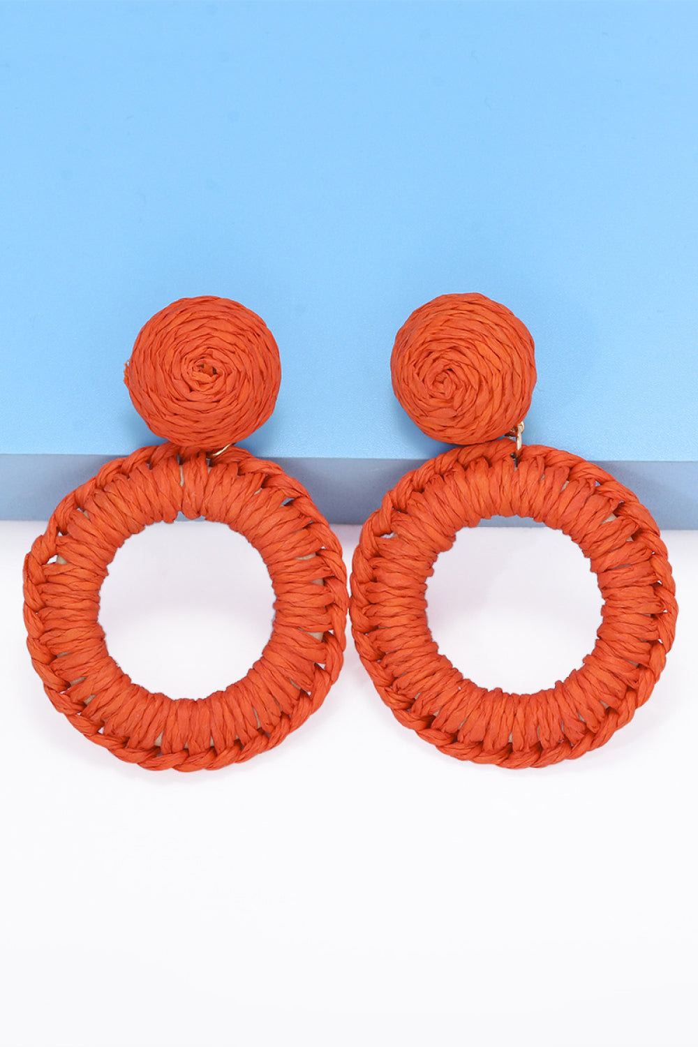 *APP EXCLUSIVE* Round Shape Raffia Grass Dangle Earrings