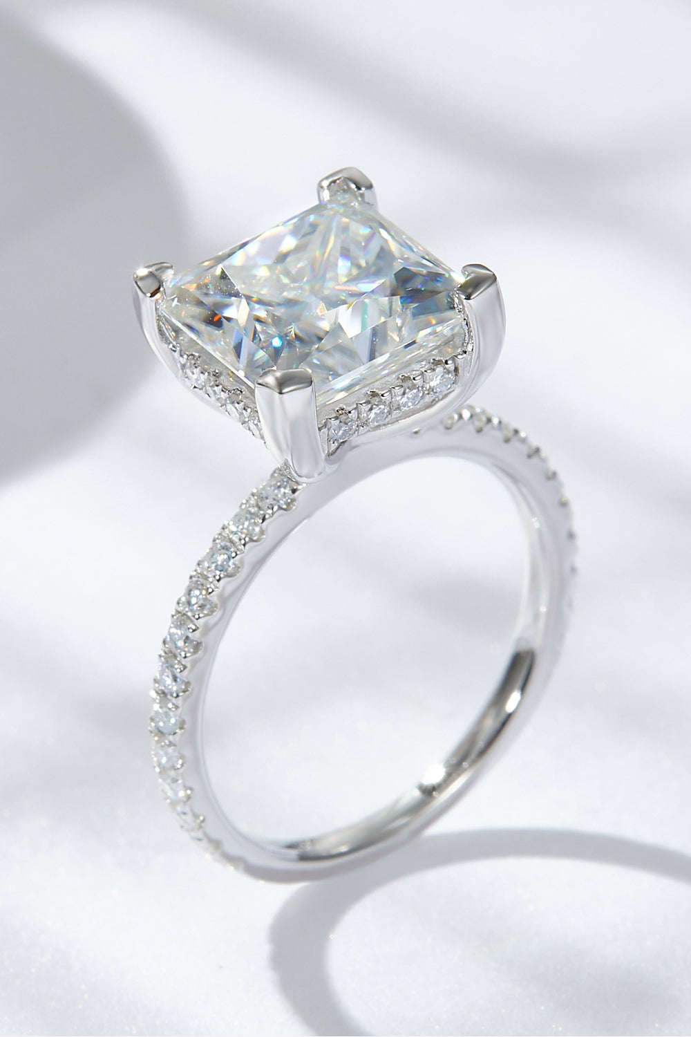 *APP EXCLUSIVE* 5.52 Carat Moissanite Side Stone Ring