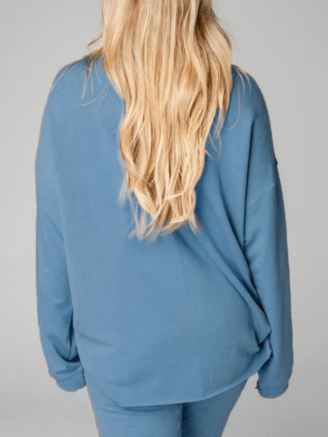 *APP EXCLUSIVE* Distressed Sweatshirt and Joggers Set