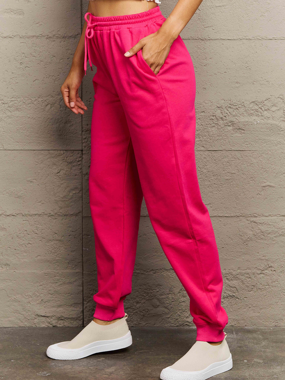 *APP EXCLUSIVE* Solid Drawstring Joggers
