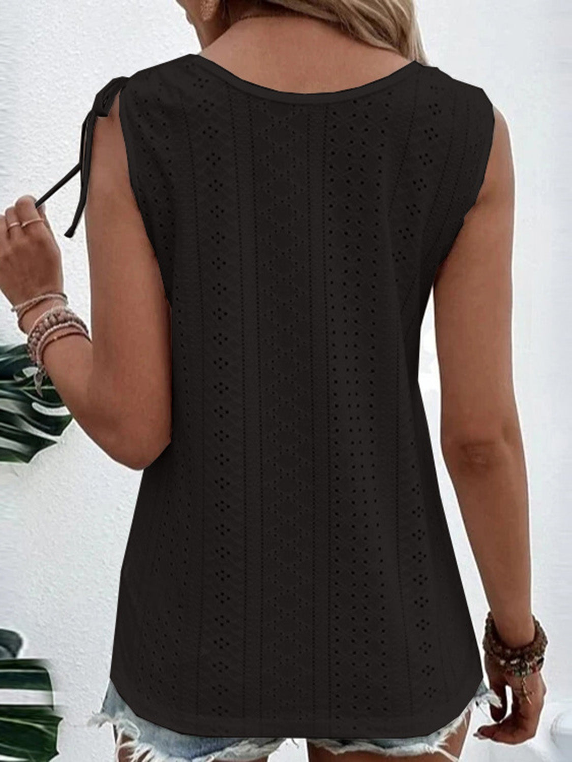 *APP EXCLUSIVE* Scoop Neck Sleeveless Tank Top