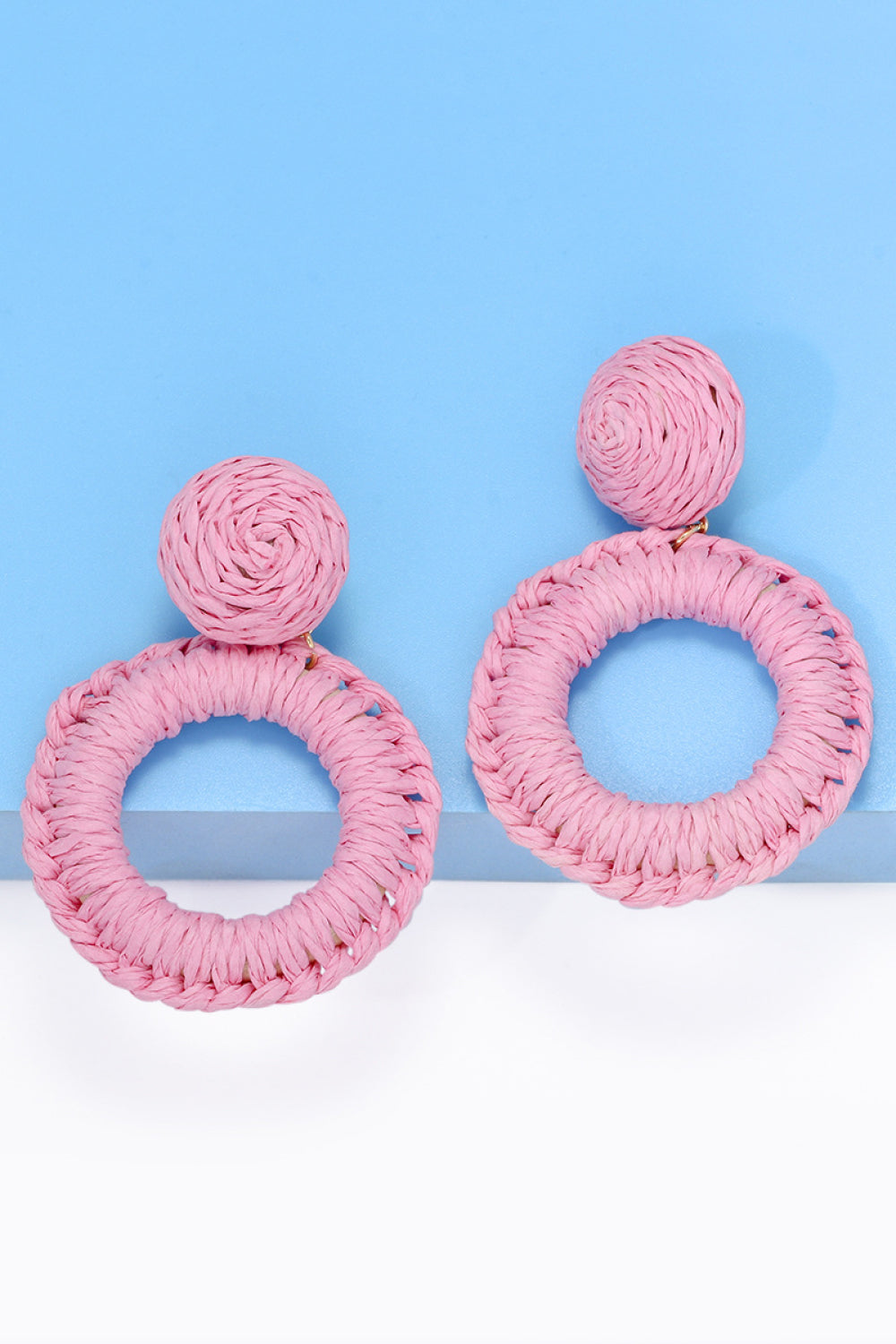*APP EXCLUSIVE* Round Shape Raffia Grass Dangle Earrings