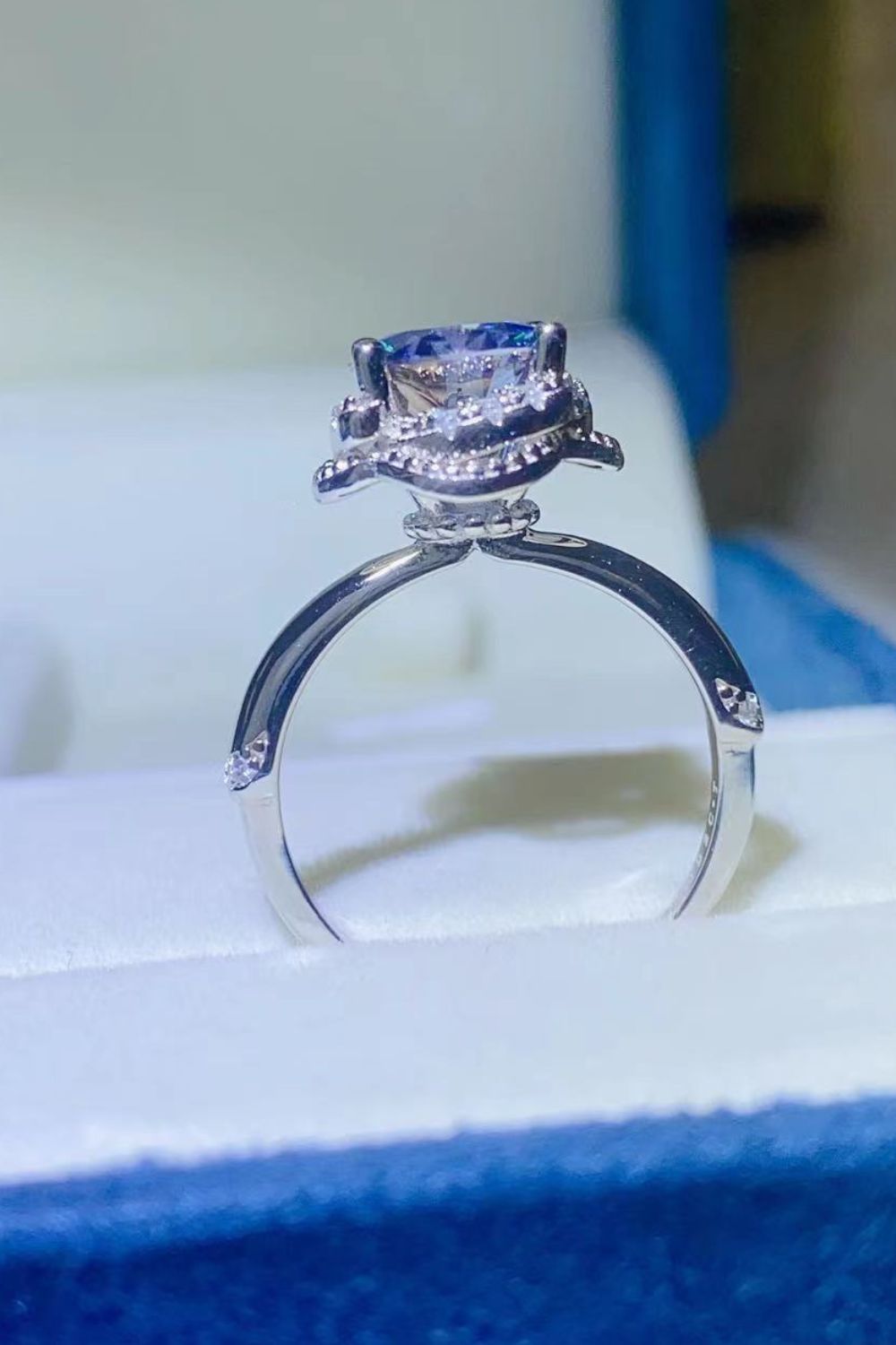 *APP EXCLUSIVE* 2 Carat Moissanite Contrast 925 Sterling Silver Ring