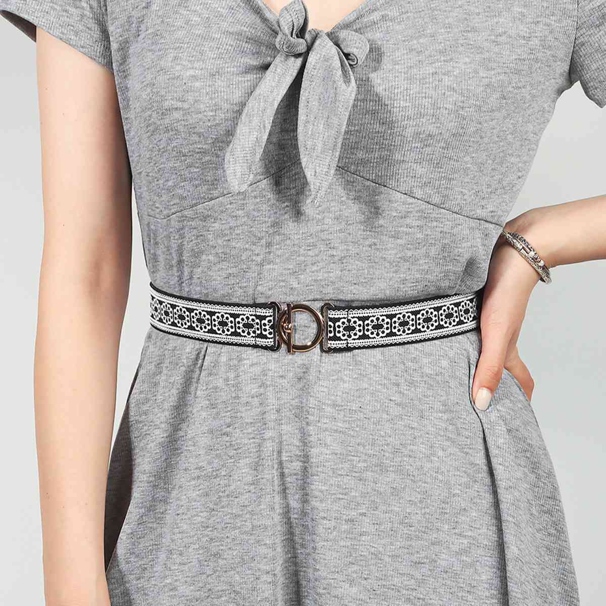 *APP EXCLUSIVE*  Toggle Clasp Elastic Belt