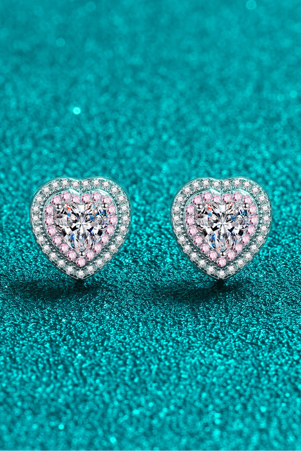 *APP EXCLUSIVE* Moissanite Heart-Shaped Stud Earrings