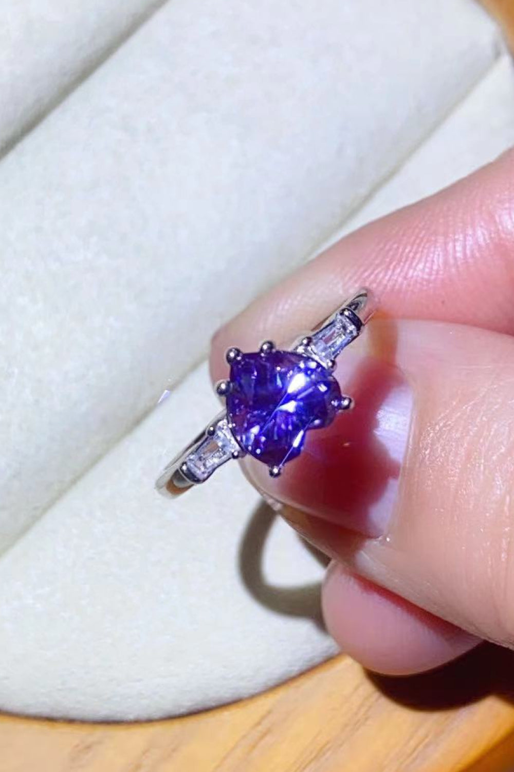 *APP EXCLUSIVE* 1 Carat Moissanite Heart-Shaped Platinum-Plated Ring in Purple