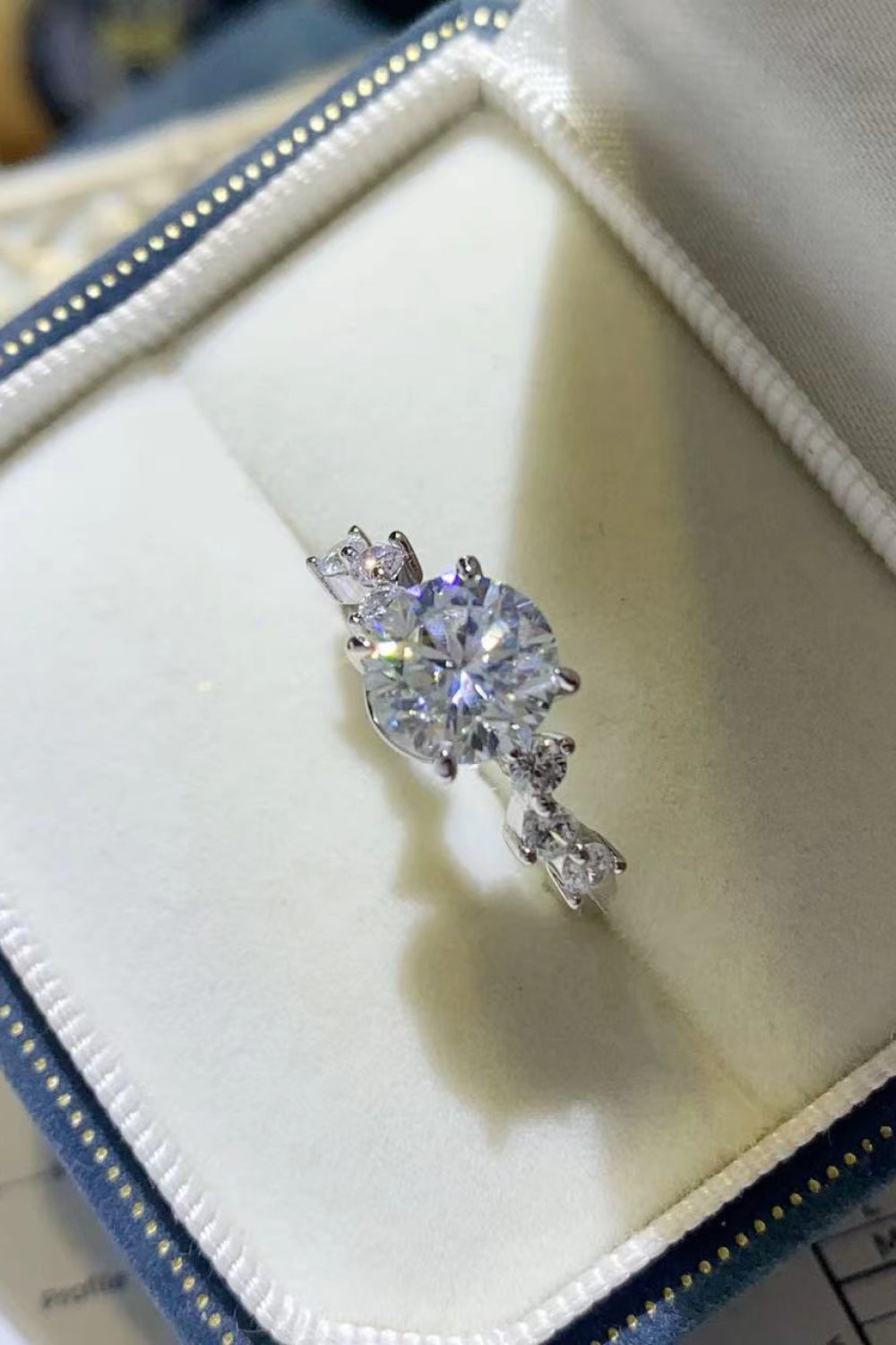*APP EXCLUSIVE* 2 Carat Moissanite 925 Sterling Silver Ring
