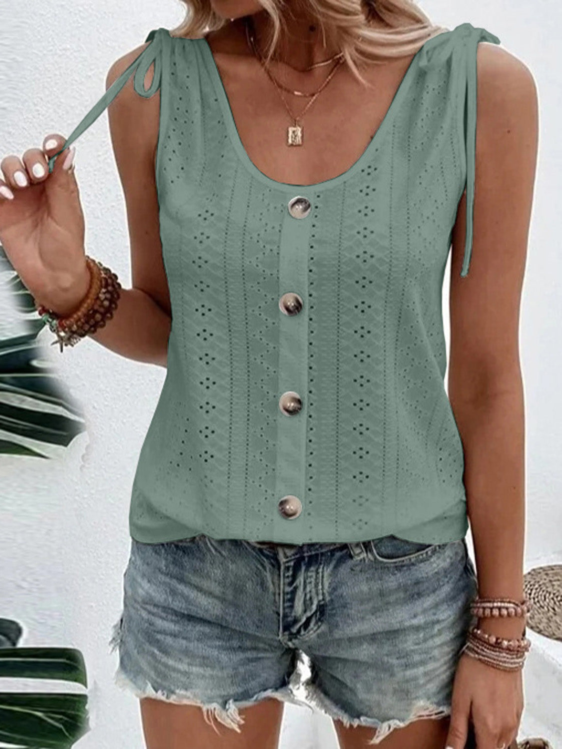 *APP EXCLUSIVE* Scoop Neck Sleeveless Tank Top