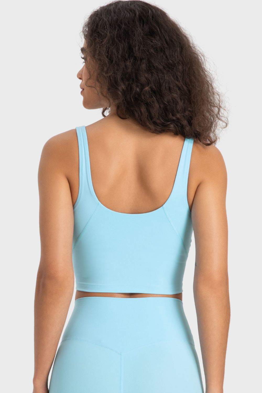 *APP EXCLUSIVE* Deep Vneck Crop Sports Bra