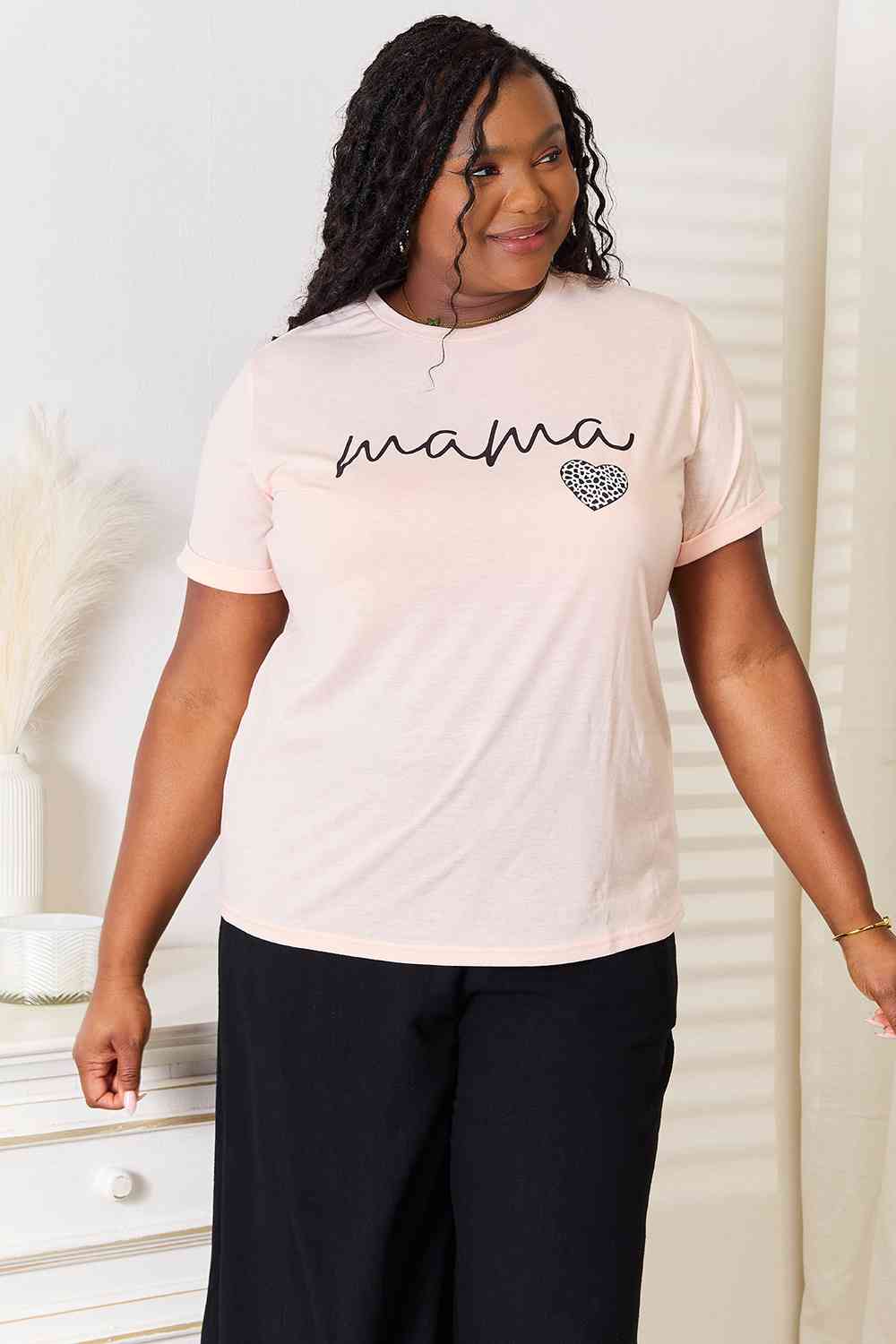 *APP EXCLUSIVE* MAMA Heart Graphic T-Shirt