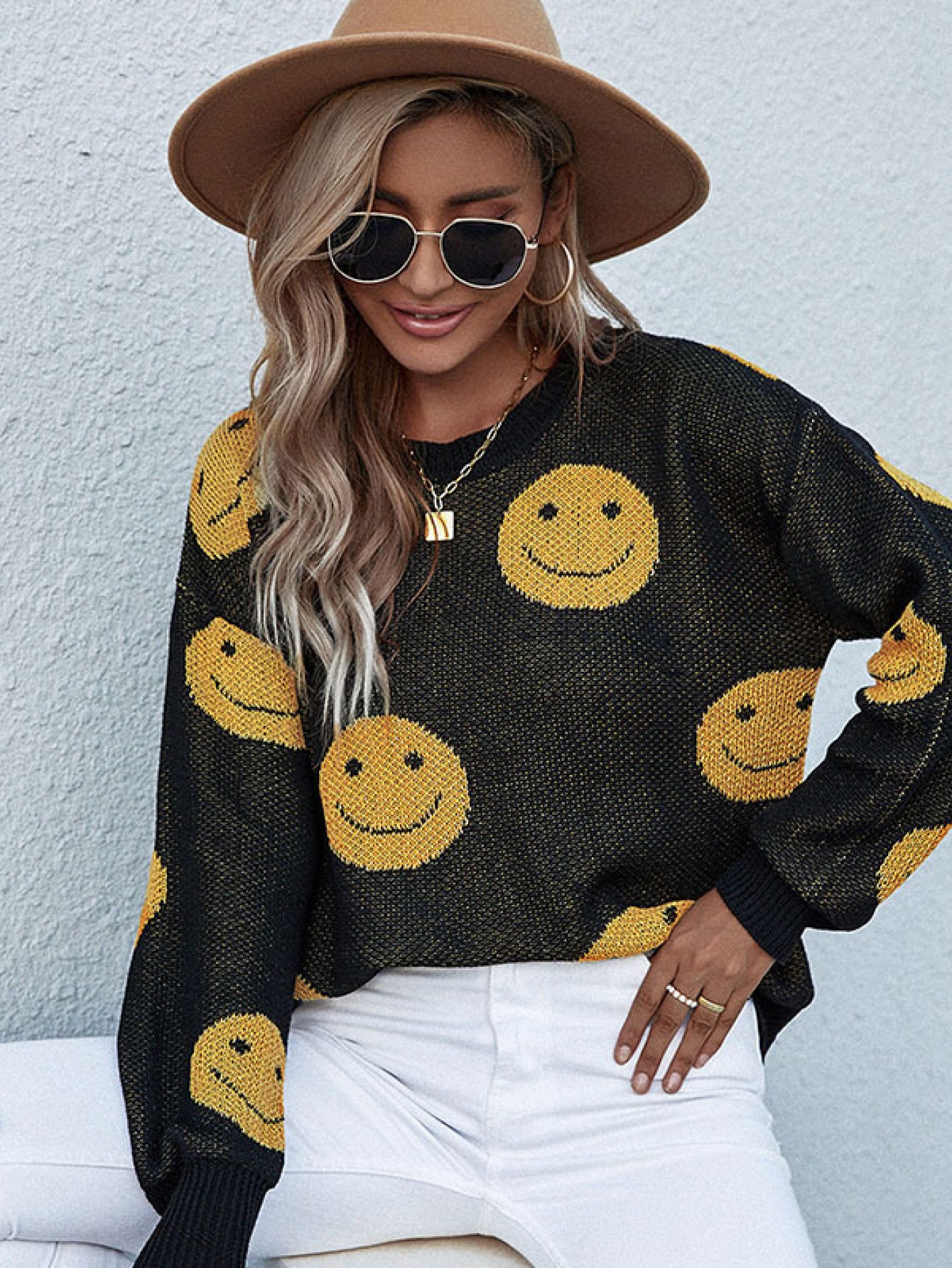 *App Exclusive* Smiley Face Sweater