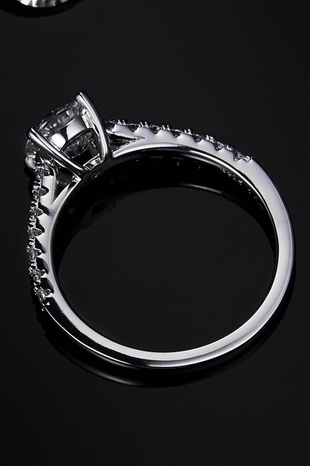 *APP EXCLUSIVE* 1 Carat Moissanite 925 Sterling Silver Side Stone Ring