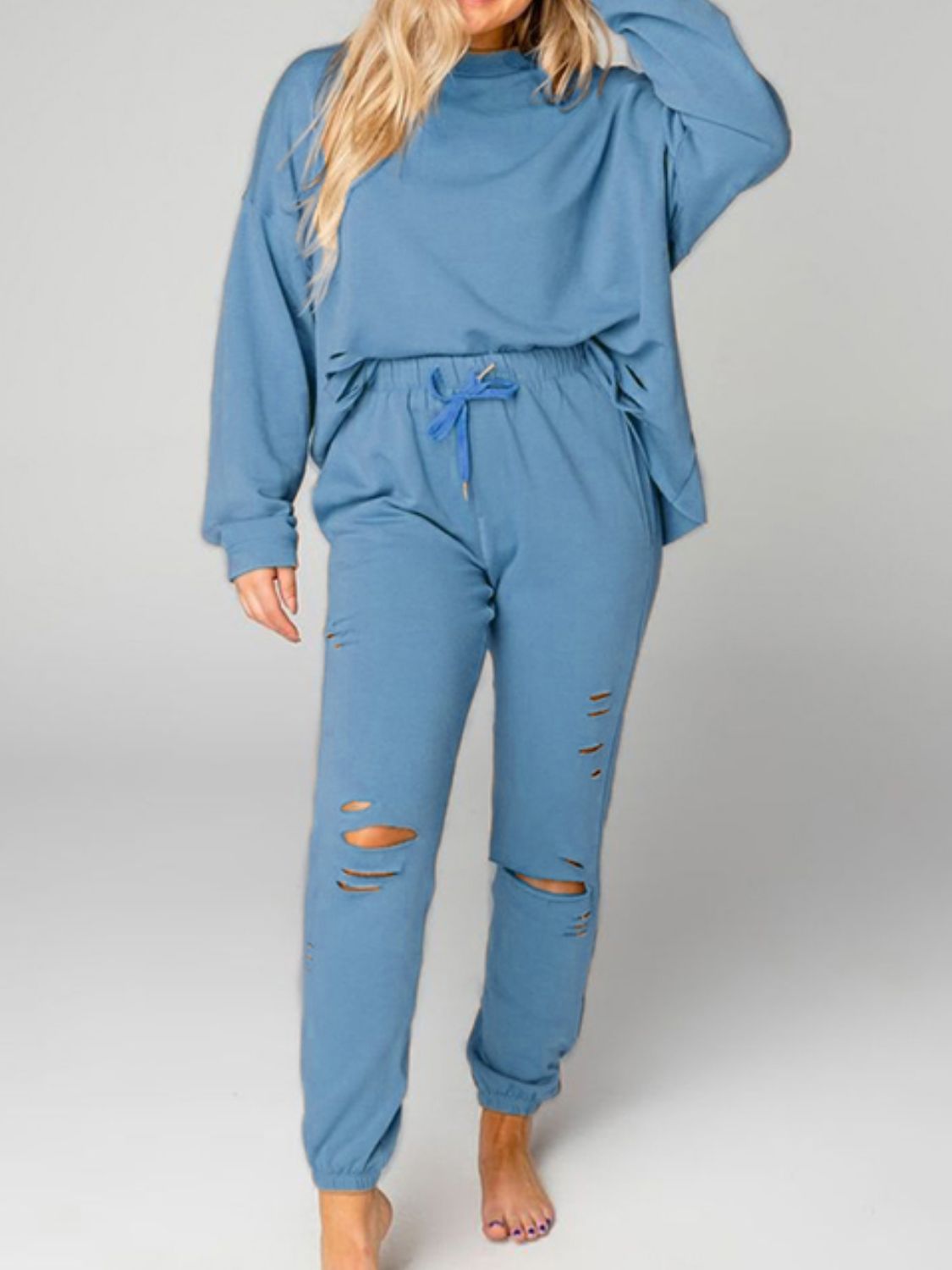 *APP EXCLUSIVE* Distressed Sweatshirt and Joggers Set