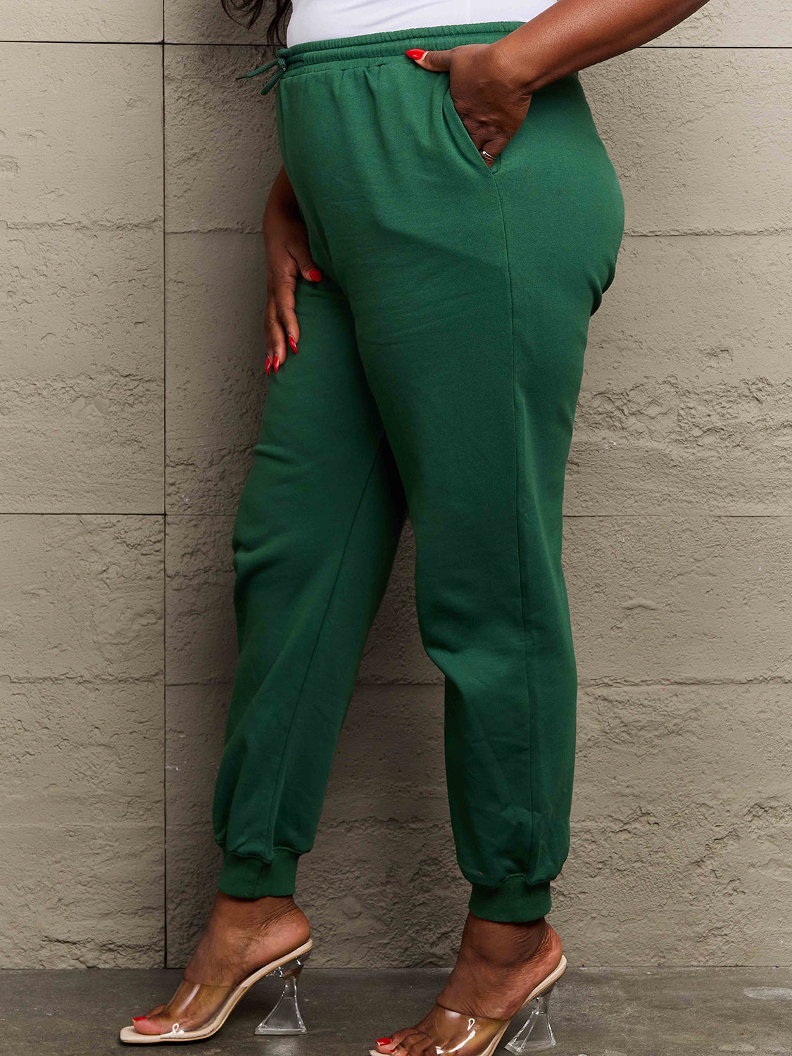 *APP EXCLUSIVE* Solid Drawstring Joggers
