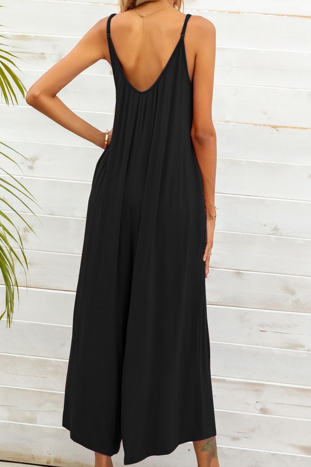 *APP EXCLUSIVE* Spaghetti Strap Scoop Neck Jumpsuit