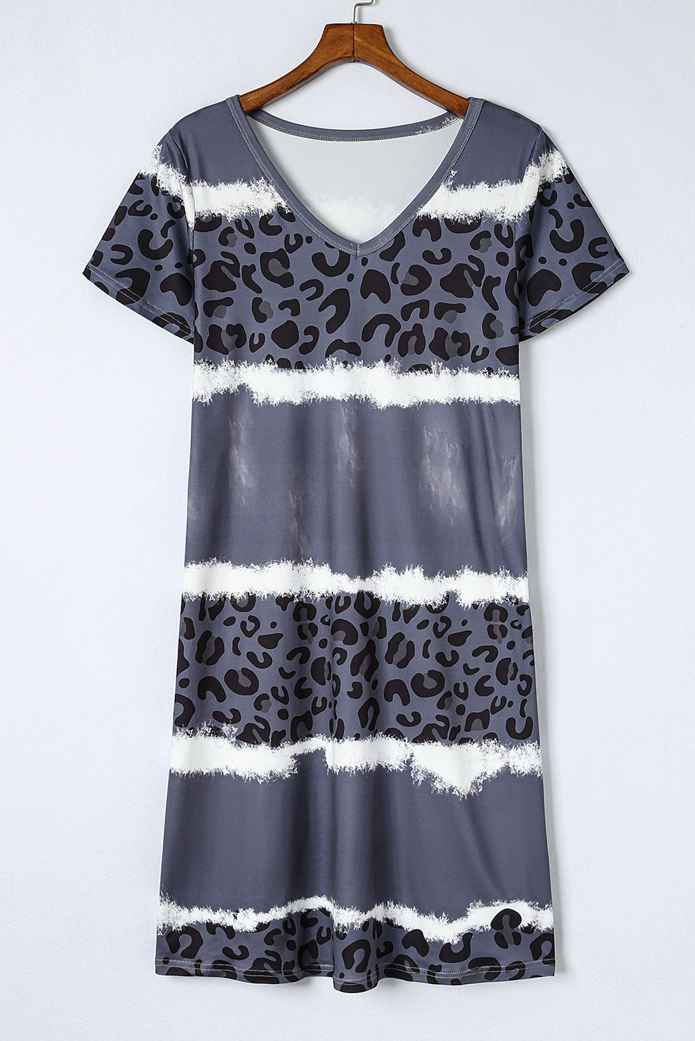* APP EXCLUSIVE* Leopard Color Block V-Neck Short Sleeve Dress